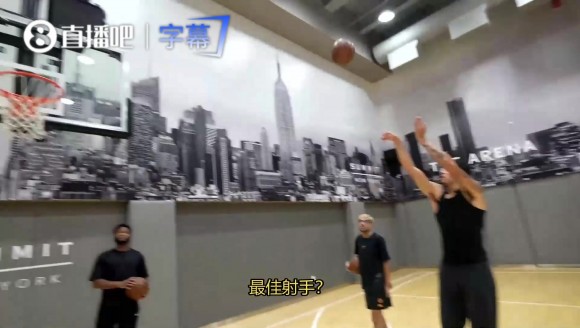 小波特：之前我认为自己是最佳射手，直到前几天我和克莱一起训练